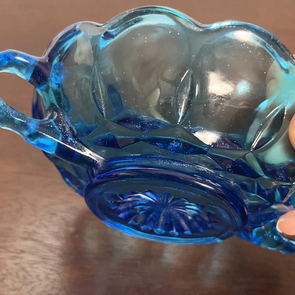 Vintage Anchor Hocking Scalloped Cobalt Blue Glass Candy Dish Bowl with Handles